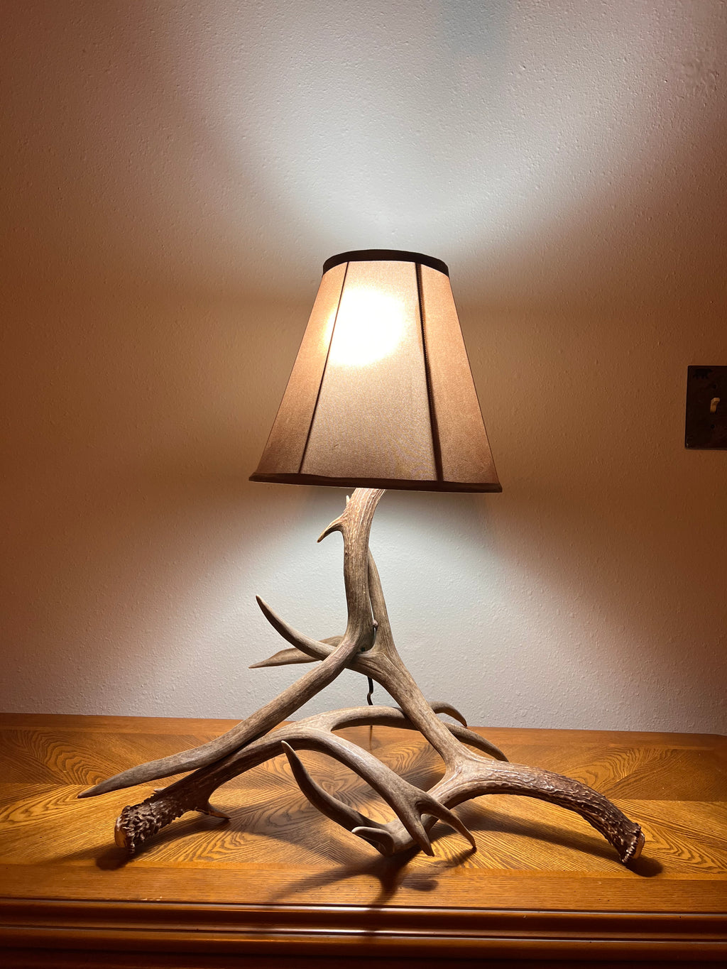The Ridgepoint Mule Deer Table Lamp