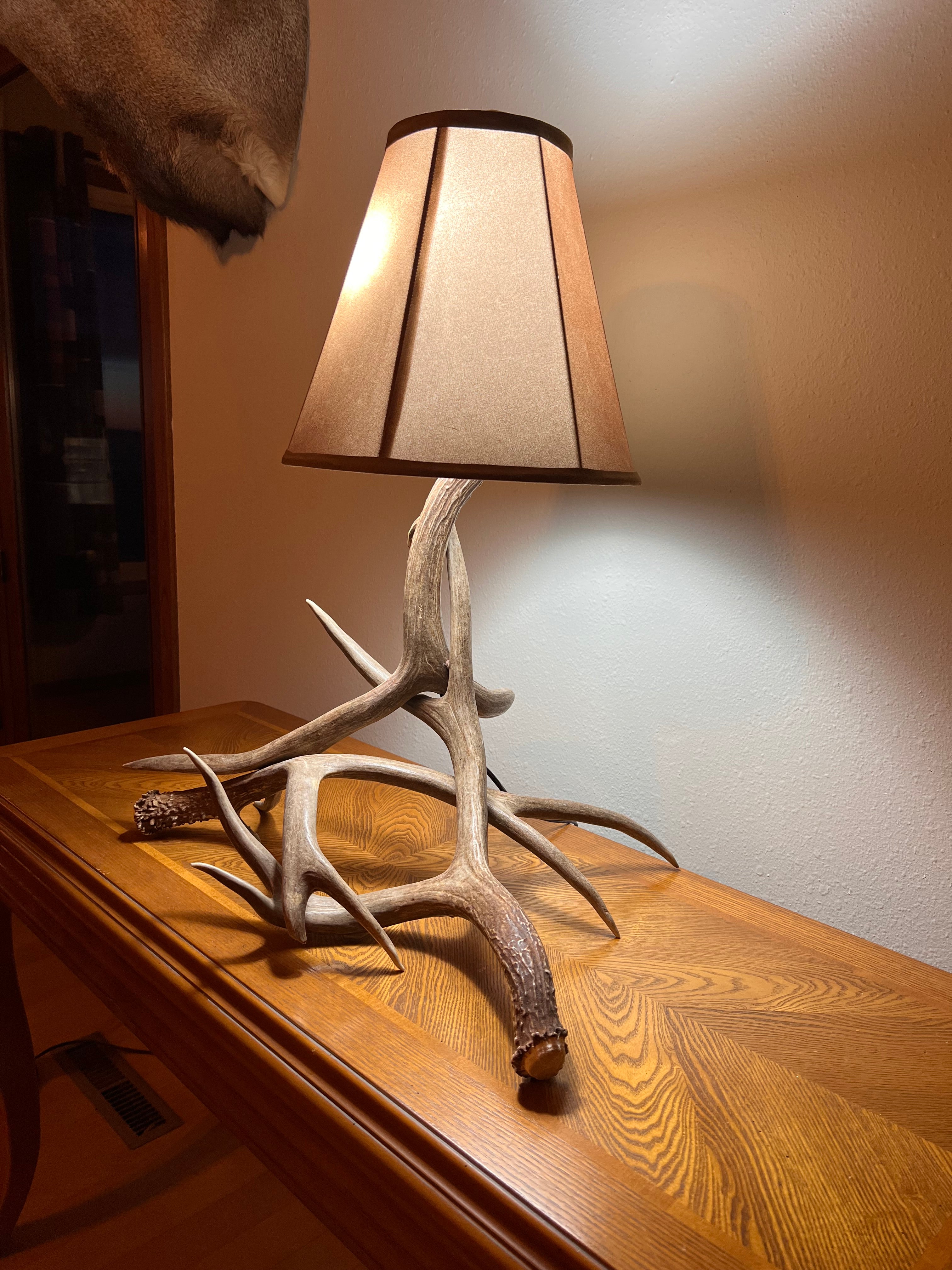 The Ridgepoint Mule Deer Table Lamp